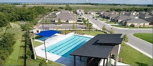 3rd image of 295 Silver Glen Dr