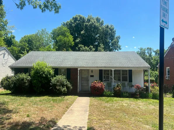 714 Bunker Hill St, Fredericksburg, VA 22401