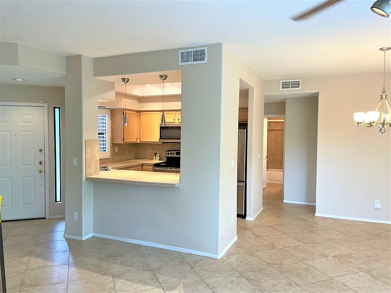 6655 N Canyon Crest Dr #21104 — Photo 14