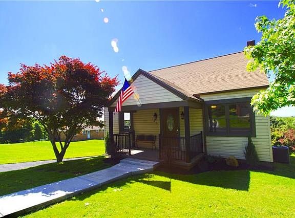 2nd image of 105 Soeder Dr