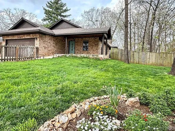 1025 Jackson Ave, Tahlequah, OK 74464