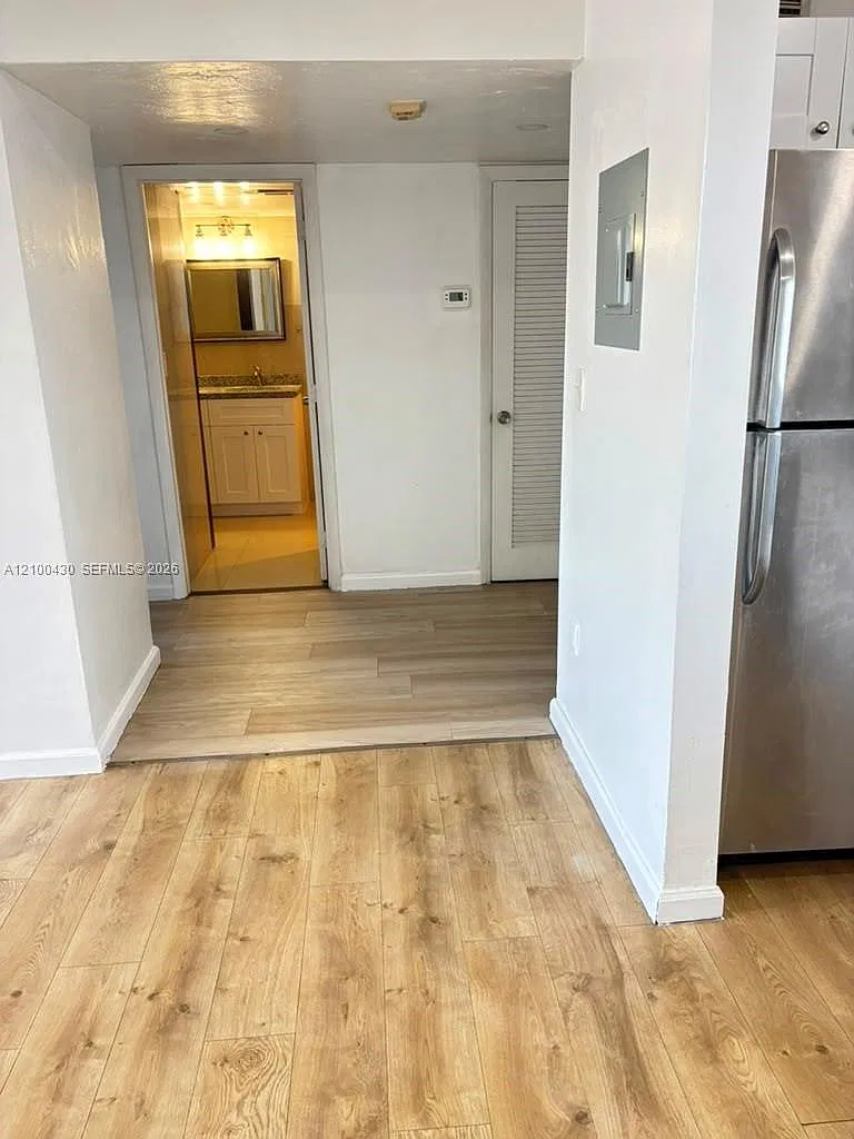Village At Dadeland Condo — Photo 4