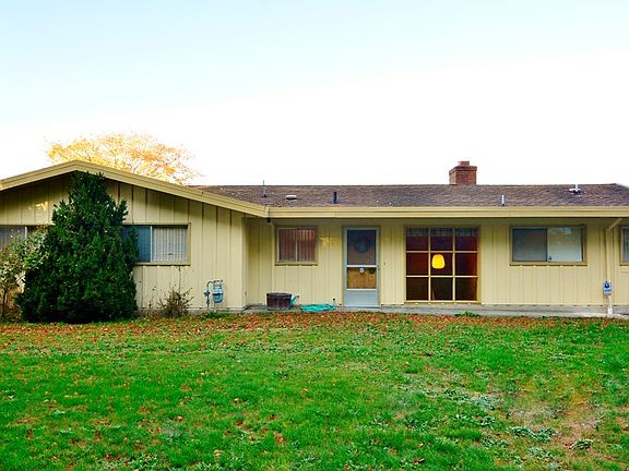 3rd image of 2901 Erlands Beach Loop NW