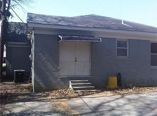 2nd image of 3791 Youree Dr