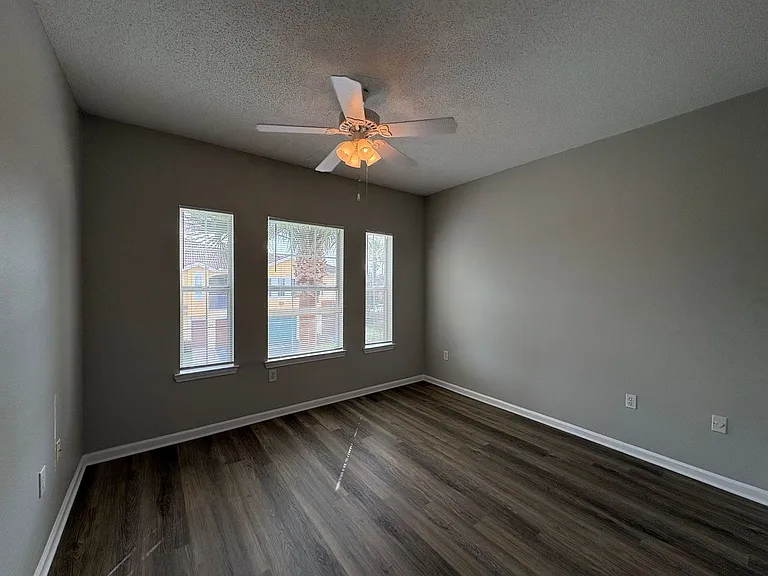 12021 Villanova Dr #112 — Photo 22