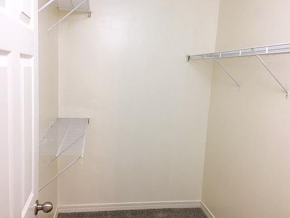 5th image of 9798 Cobblebrook Dr