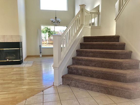 5th image of 6111 Starling Dr