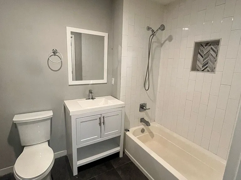 77 Park Ave #213 — Photo 9