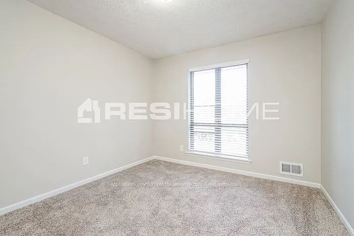 6251 Willowbrook Dr — Photo 11