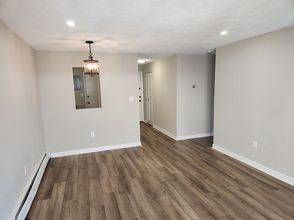 4th image of 33 Cary Ave APT 15