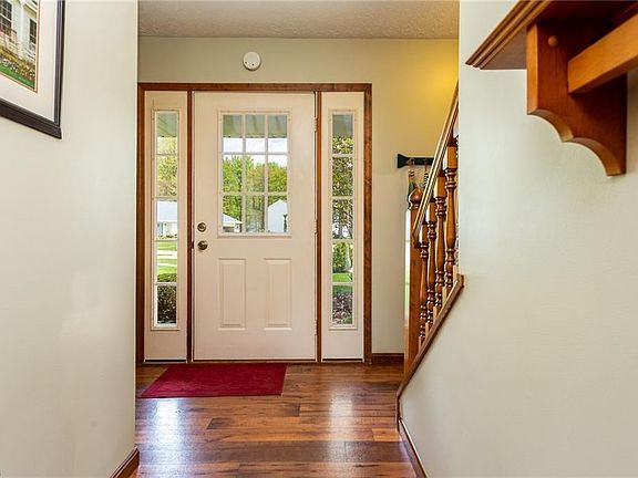 2nd image of 220 Loperwood Ln