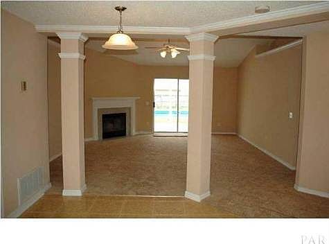 4th image of 2118 Coral Creek Dr