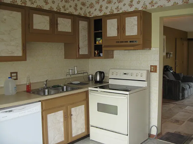 5403 Chateau Dr #1 — Photo 9
