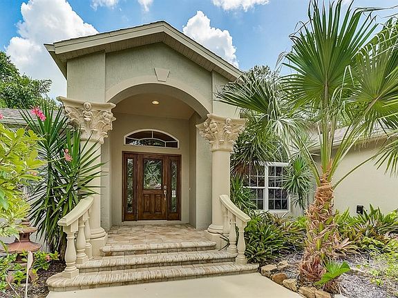 3rd image of 4613 Baycedar Ln