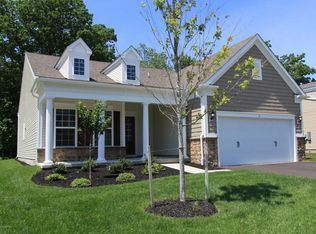 14 W Campania Ln, Farmingdale, NJ 07727