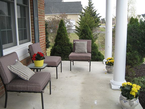 3rd image of 4485 Briarwood Dr