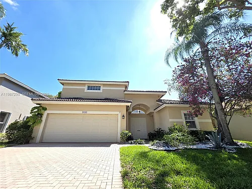 16404 Diamond Head Dr Photo 1