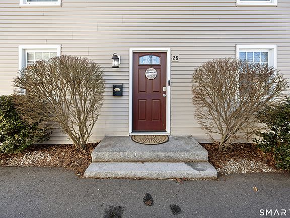 3rd image of 28 Woodmere Road