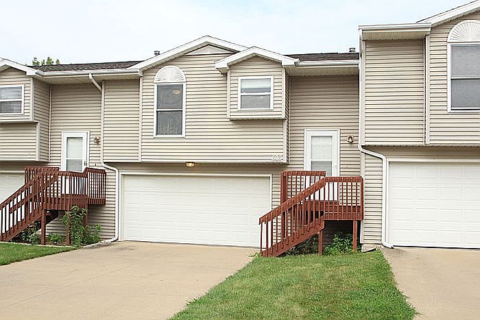 1st image of 625 Jules Ct