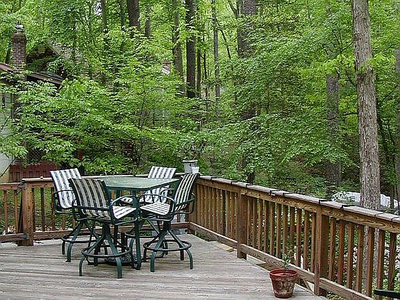 Back Deck W to E 12'x 38'