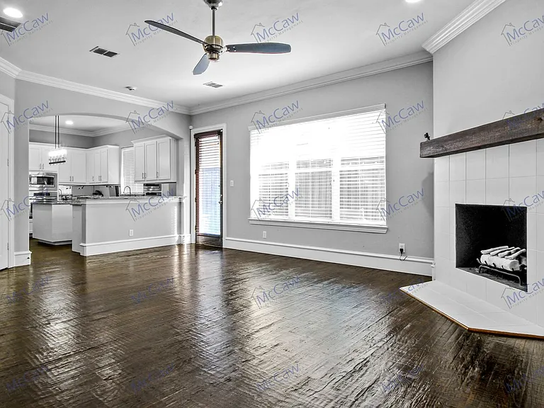 857 N Glasgow Dr #B — Photo 4