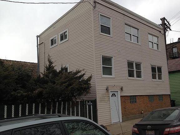 5th image of 744 N Hoyne Ave #2