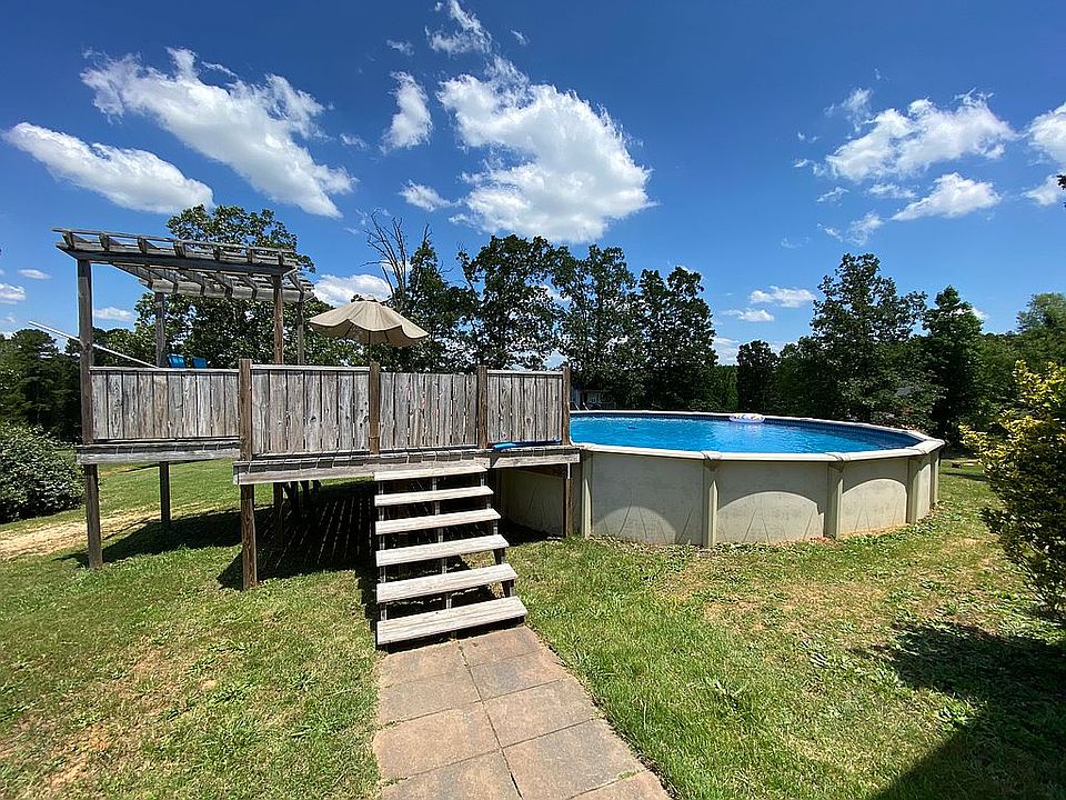 2nd image of 265 Sylvan Dr