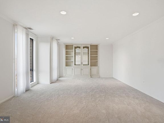 2nd image of 7 Slade Ave APT 717