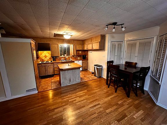 4th image of 116 Haire St