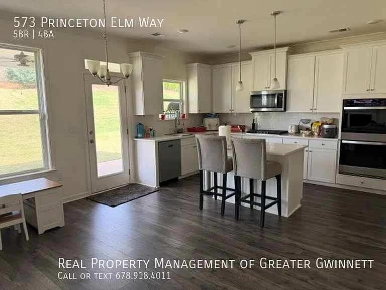 573 Princeton Elm Pl — Photo 15