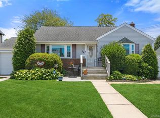 36 Liszt Street, Hicksville, NY 11801