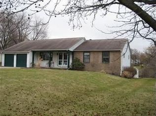 91 Greenbriar Dr, Aurora, OH 44202