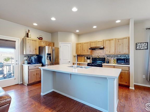 3rd image of 6413 Black Hills Ave