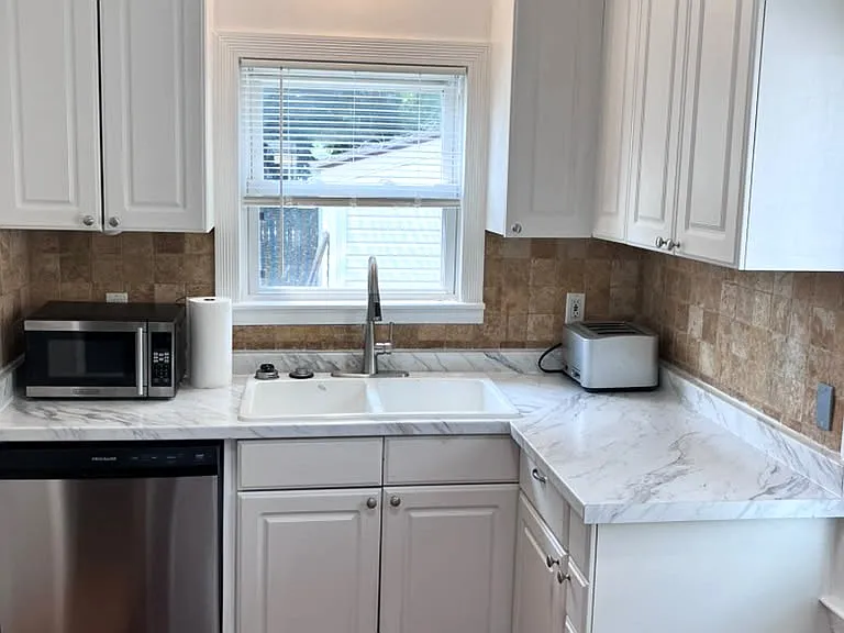 8072 Superior Ave — Photo 11