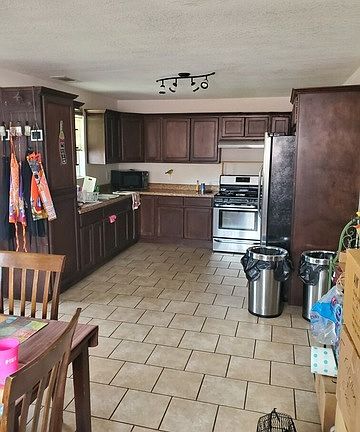 5th image of 855 Taft Blvd
