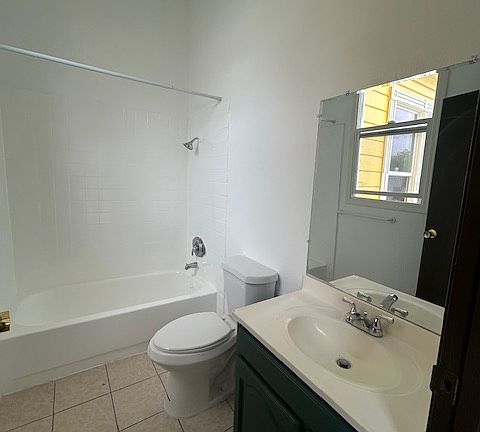 4th image of 446-450 S 2nd St #446-D