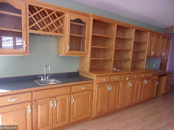 2nd image of 430 2nd Ave S