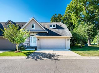 5497 Trillium Crossing Ct, Ann Arbor, MI 48103