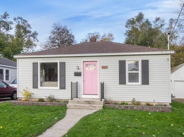3329 Hillcroft Ave SW, Wyoming, MI 49548