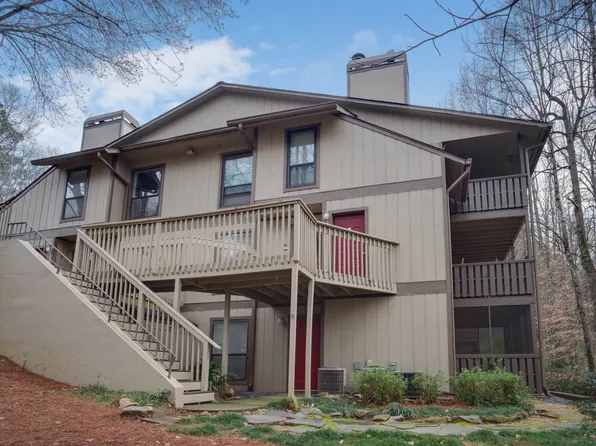 1610 Woodcliff Dr NE, Sandy Springs, GA 30350