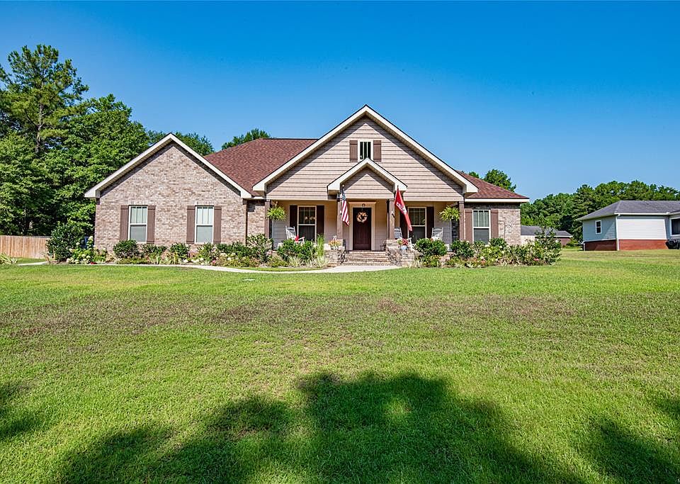 1st image of 664 Horseshoe Bend Dr