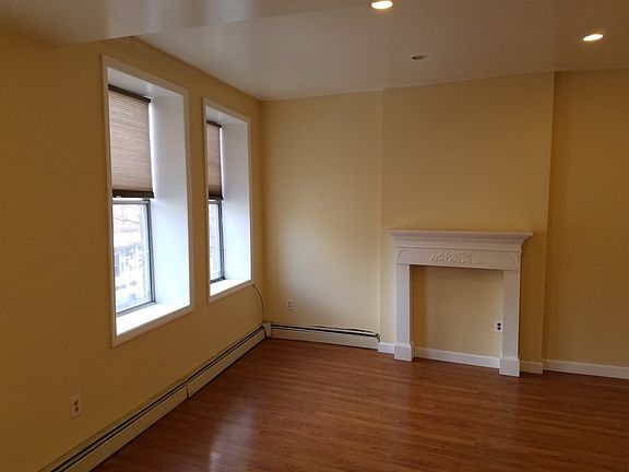 2nd image of 292-298 S Orange Ave #1102