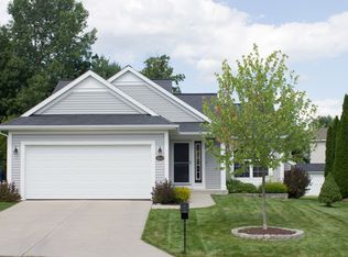 3847 W De Blaay Ct SE, Kentwood, MI 49512