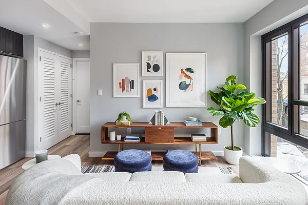 Rented by MNS | media 13