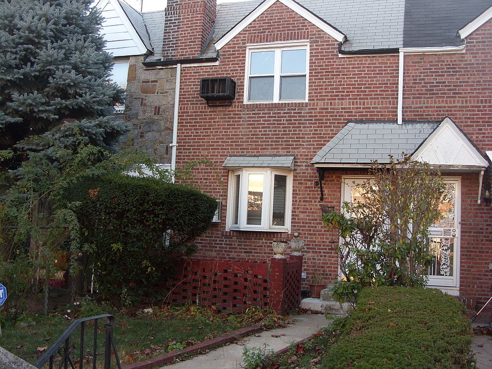 1st image of 250 East 86th Street