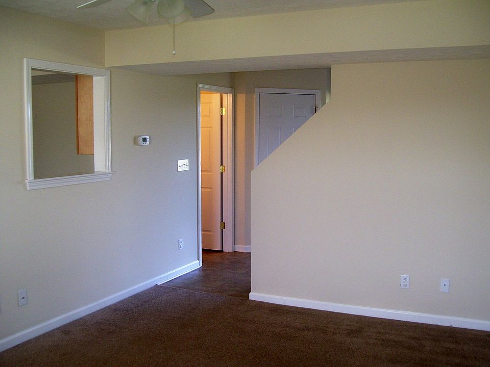 2nd image of 1038-A Stonecrest Ct