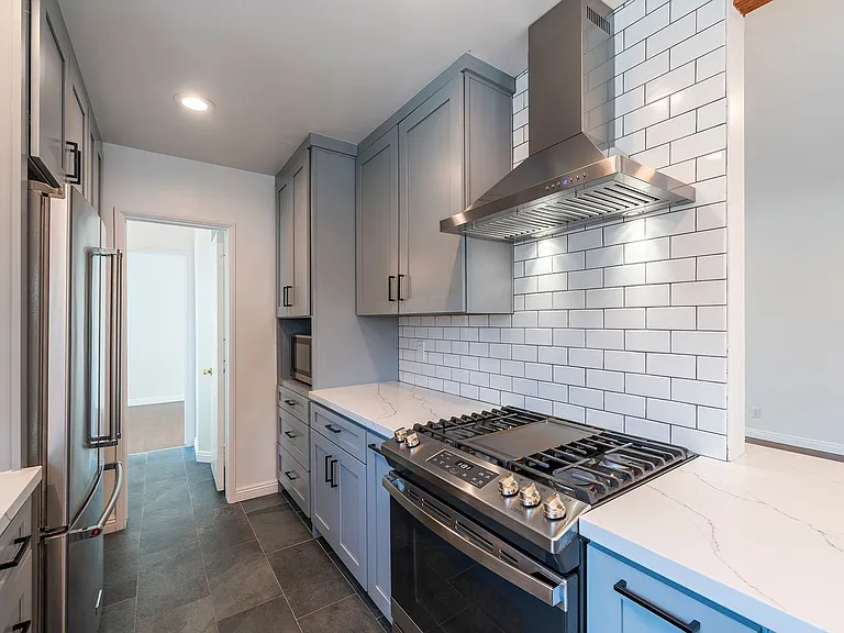 5348 W 142nd Pl — Photo 11