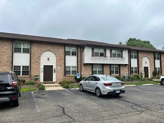1740 Beechwood Ave NE #8