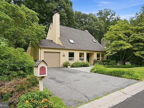 3rd image of 11213 Angus Pl