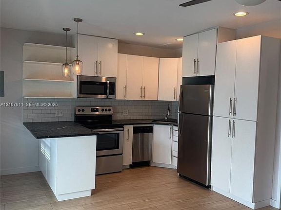 5th image of 1280 NE 105th St #3